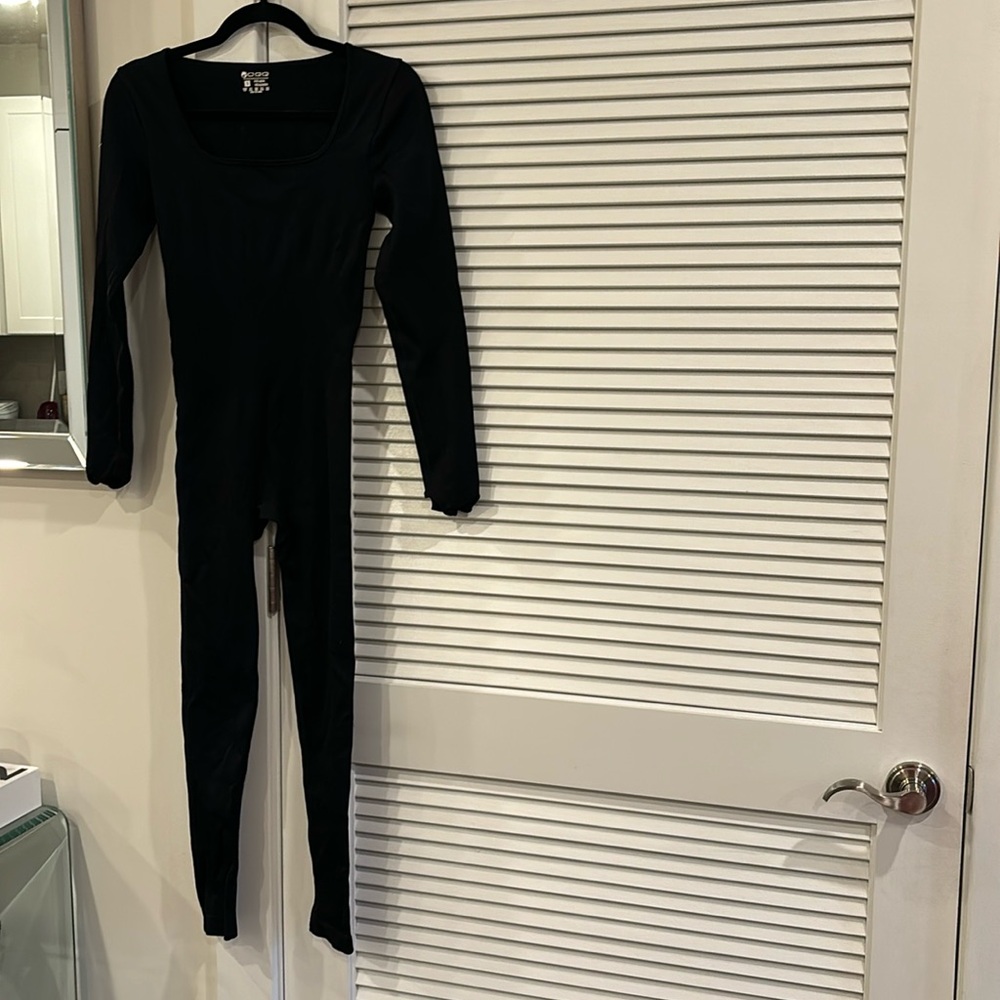 BLACK ONE PIECE BODYSUIT